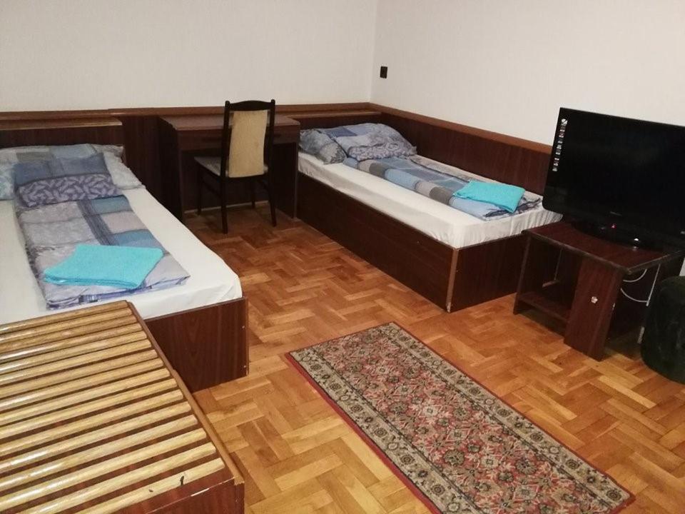 Peregrino Panzio Bed and Breakfast Budaörs Εξωτερικό φωτογραφία