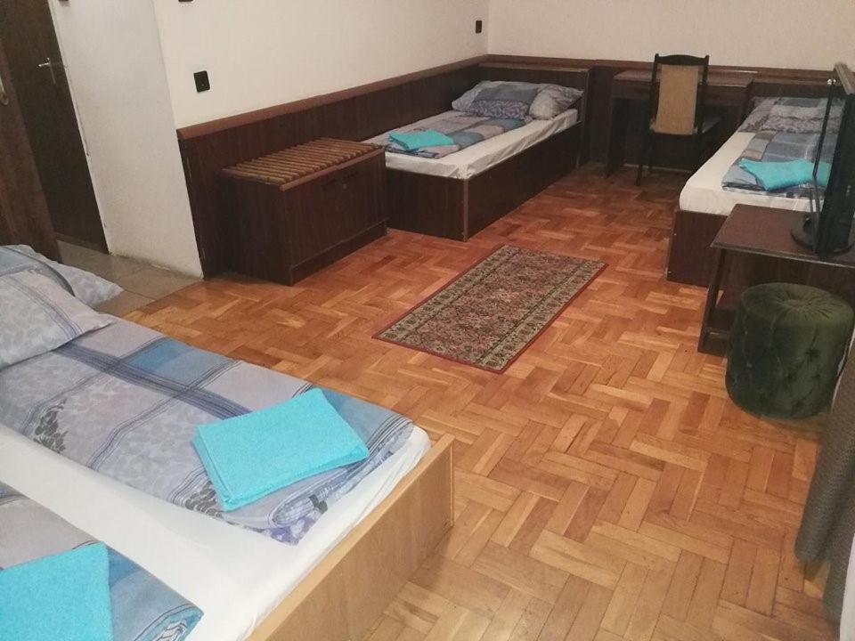 Peregrino Panzio Bed and Breakfast Budaörs Εξωτερικό φωτογραφία