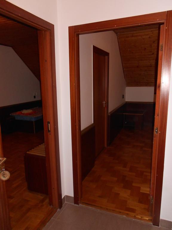 Peregrino Panzio Bed and Breakfast Budaörs Δωμάτιο φωτογραφία
