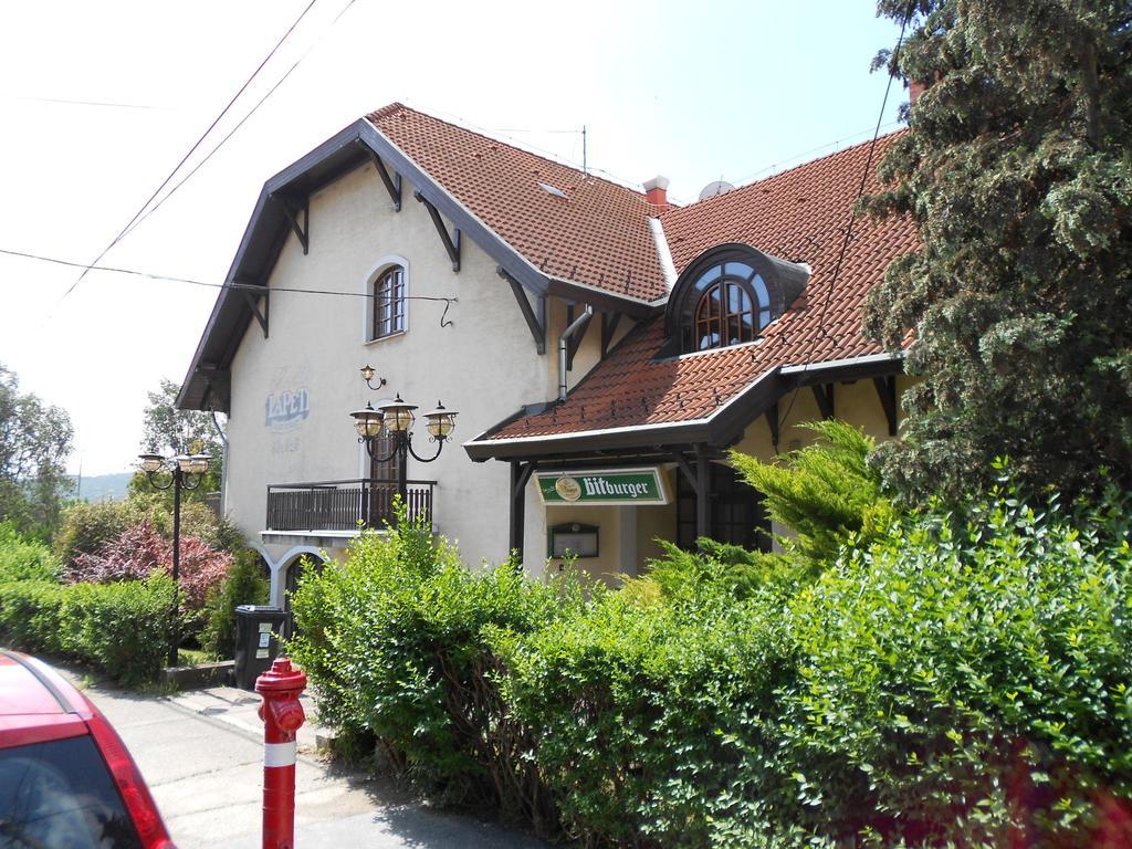 Peregrino Panzio Bed and Breakfast Budaörs Εξωτερικό φωτογραφία