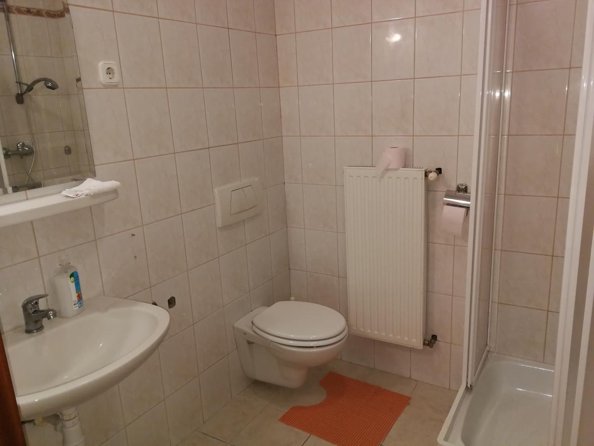 Peregrino Panzio Bed and Breakfast Budaörs Εξωτερικό φωτογραφία