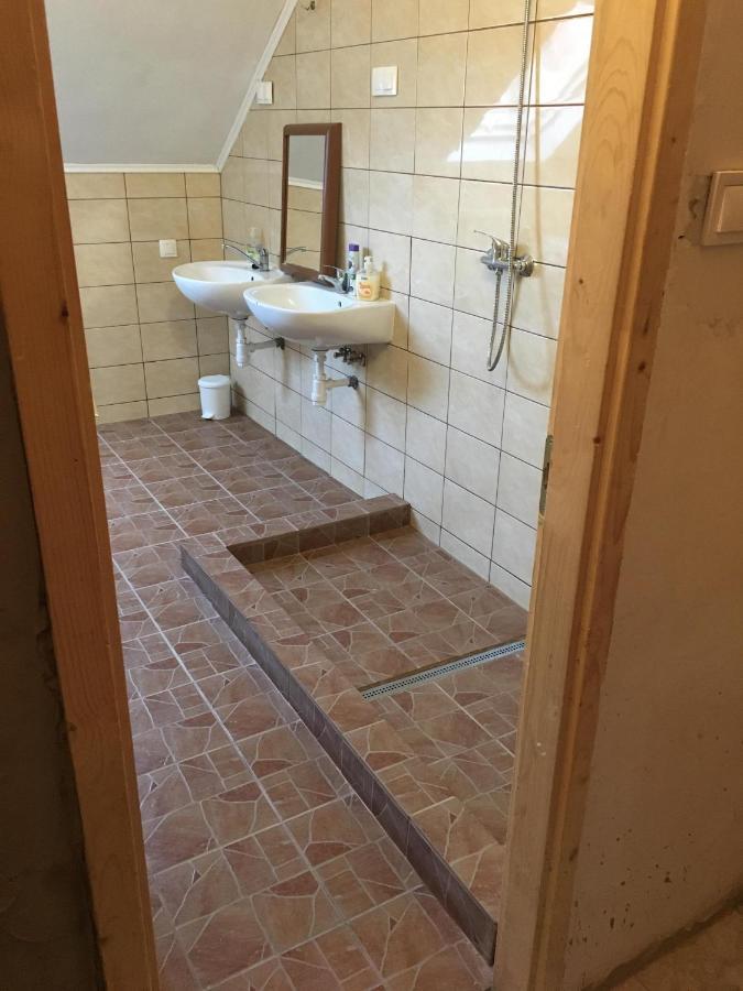 Peregrino Panzio Bed and Breakfast Budaörs Εξωτερικό φωτογραφία